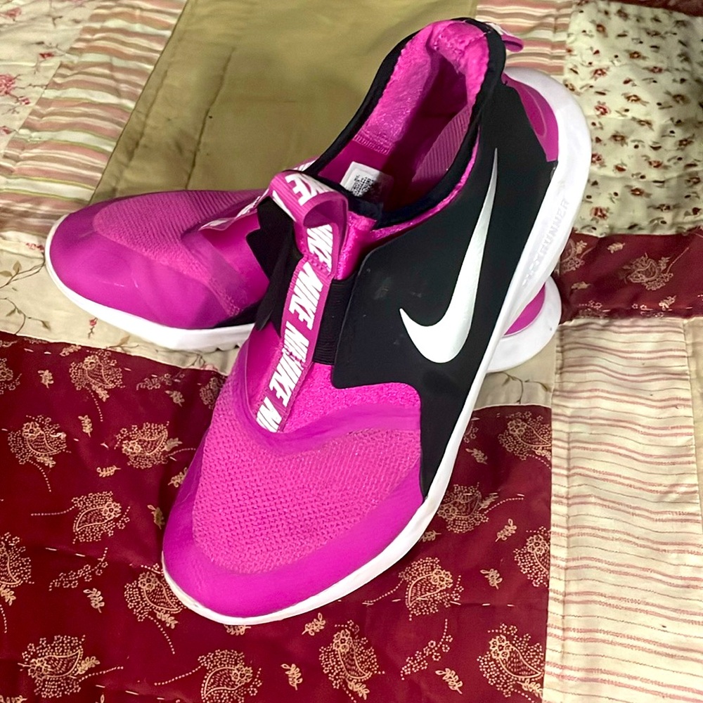 Nike slip-ons